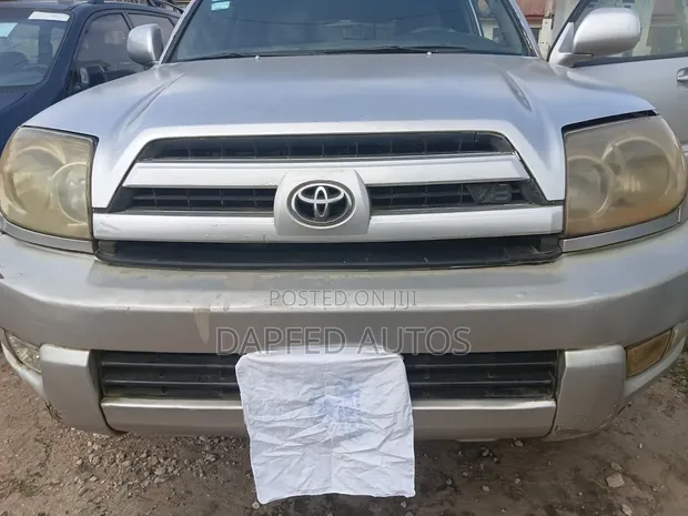 Toyota 4-Runner 2004 Silver - 1
