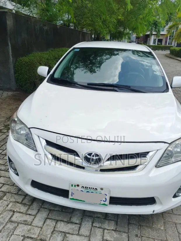 2011 Toyota Corolla LE Sedan - 1