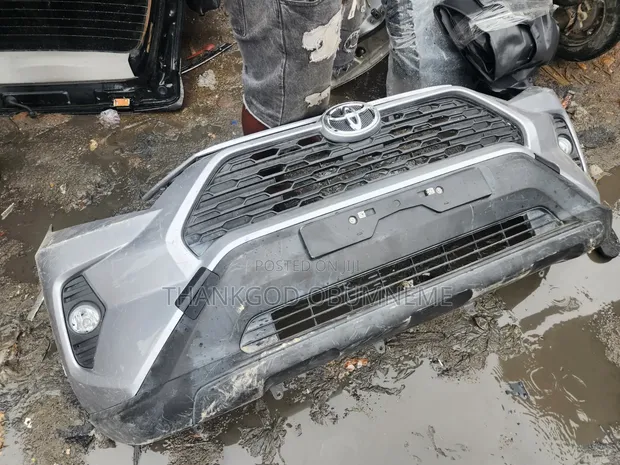 Toyota RAV4 2018 Foreign Used Bumper - 1