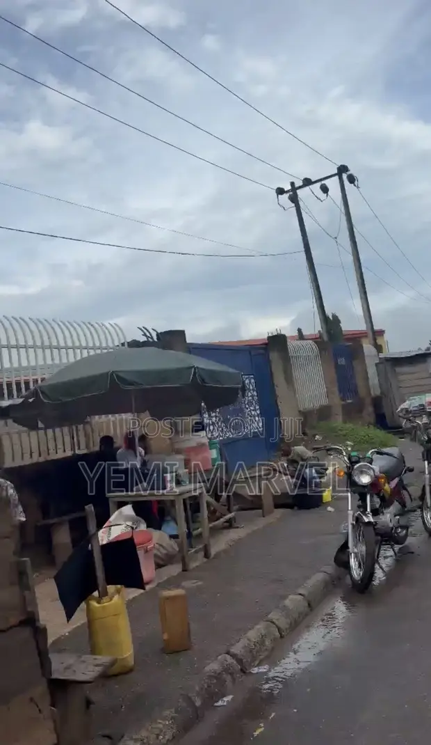 600sqm Fenced & Gated Commercial Plot, Taska Area, Ibadan - 1