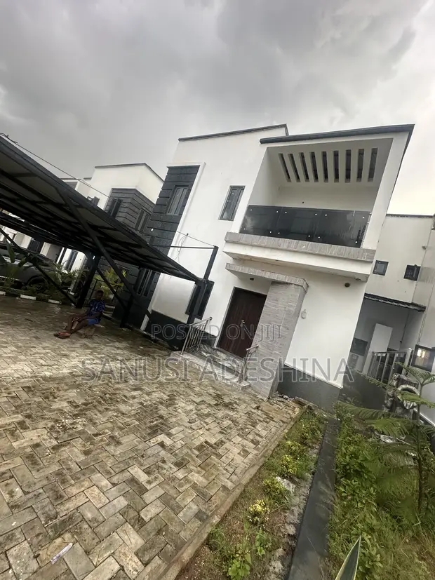4 Bedroom Duplex for Sale a Jahi, Abuja - 1