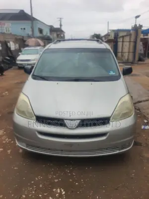 2004 Toyota Sienna CE FWD