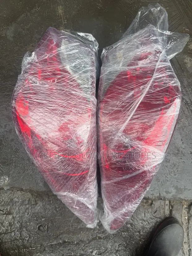Used Hyundai Sonata Rear Lamps (2011-2014) - 1