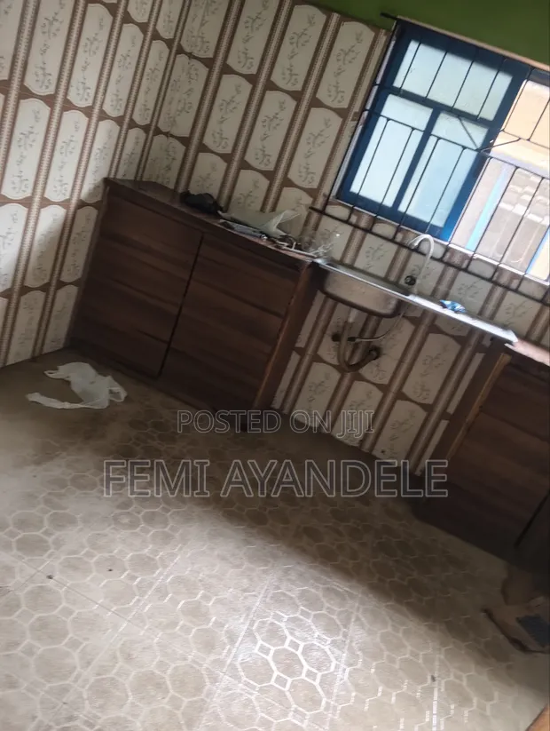 Furnished 1-Bedroom Apartment for Rent in Fawole Estate, Igbogbo - 1