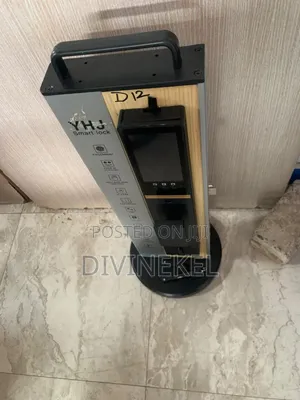 UltraSecure Smart Door Lock - Multiple Unlocking Modes