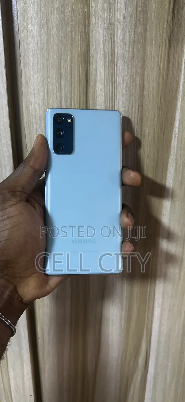 Samsung Galaxy S20 FE 5G 128GB Blue - 1