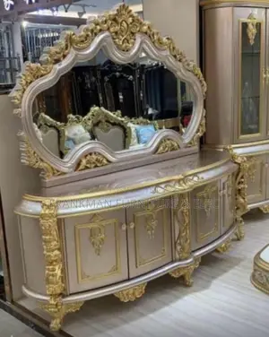 Royal Console Table with Mirror