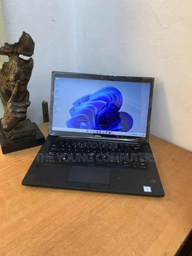 Dell Latitude 7480 Laptop - Core i7, 8GB RAM, 256GB SSD - 1