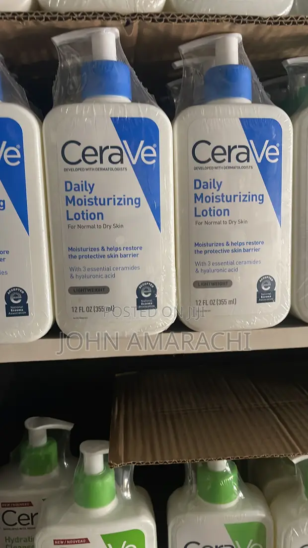 Cerave Daily Moisturizing Lotion ga Fata Mai Al'ada zuwa Bushewa - 1