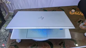 Laptop HP EliteBook 840 G8 - 8GB RAM, 256GB SSD