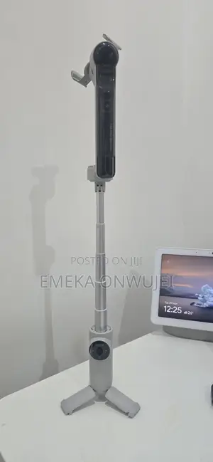 Insta360 Flow Pro AI Gimbal (Like New)