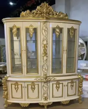 Royal Drink Bar with Gold Details