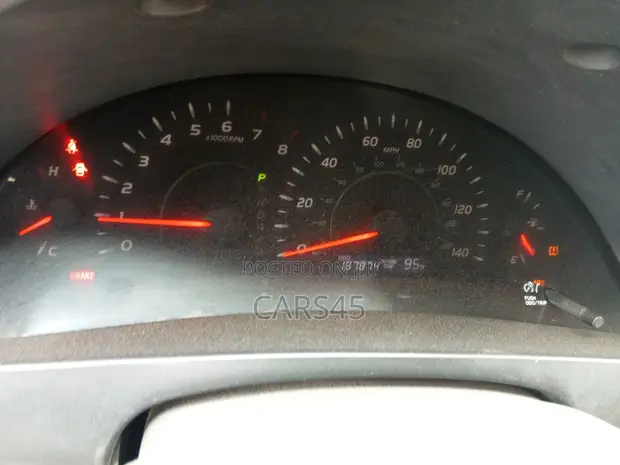 Toyota Camry 2009 Silver - 1