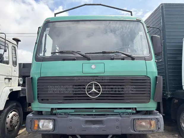Mercedes-Benz 1622 10-Tyre Open Body Truck - 1