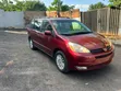 Toyota Sienna XLE 2005 Maroon - 4