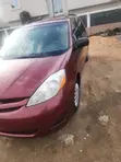 Toyota Sienna LE 2009 Red - 5