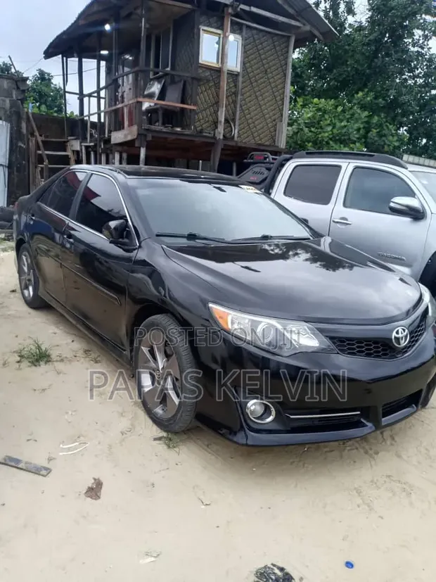 2014 Toyota Camry SE 3.5L V6 Sport Edition - 1