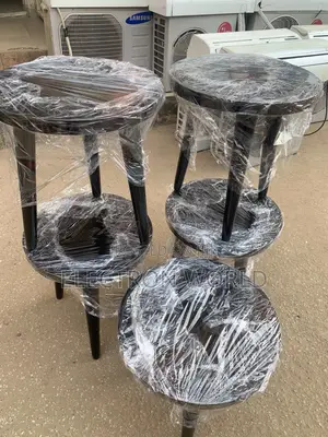 Sabon Baƙar Fata Madauwari Side Stool