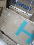 Hisense 32" UHD Smart TV (Netflix/YouTube) - 1