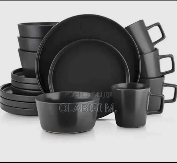 16-Piece Ceramic Dinner Set - Brand New - 1