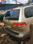 Toyota Sienna 2002 Silver - 3