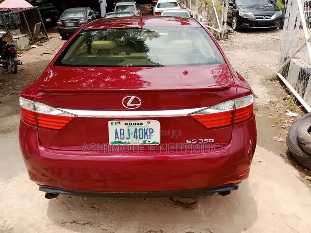 2013 Lexus ES 350 FWD Red - 1