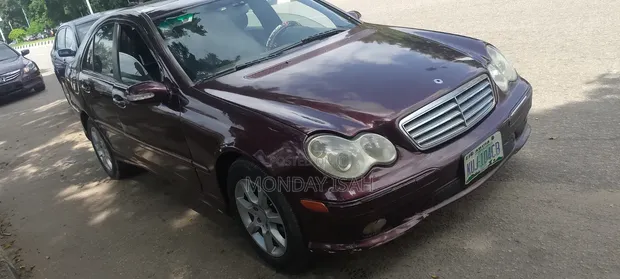 Mercedes-Benz C280 2006 Maroon - 1