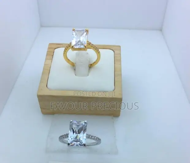 High Quality Engagement Ring - 1