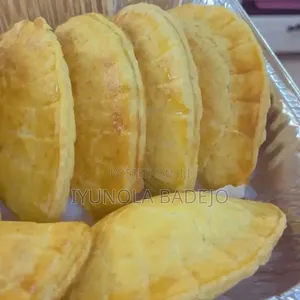 Iyunola's Kitchen: Keke, Kuli-kuli & Abincin Biki
