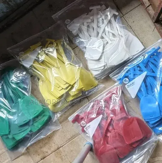 Plastic Tile Leveling System Clips/Spacers - 1