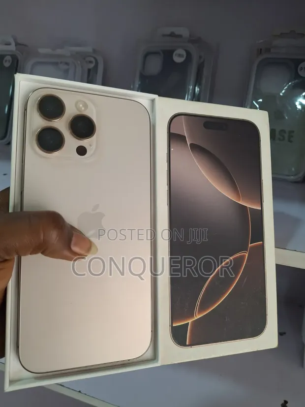 Apple iPhone 16 Pro Max 256GB Gold - 1