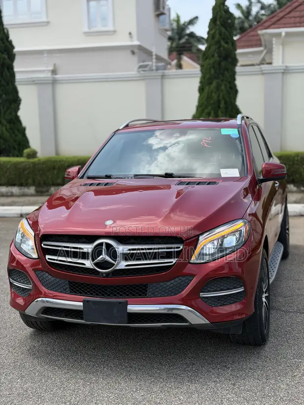 Mercedes-Benz GLE 550 4MATIC 2016 Red - 1