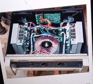 Yamaha P7000s Power Amplifier