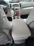 Toyota Venza 2009 Silver - 2