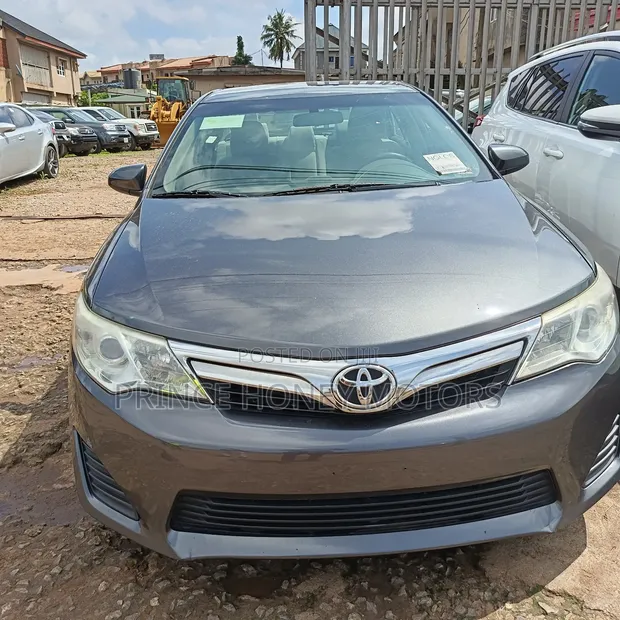 2014 Toyota Camry LE 2.5L Sedan - Foreign Used - 1