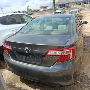 2014 Toyota Camry LE 2.5L Sedan - Foreign Used