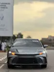 Toyota Camry SE 2025 Gray - 3