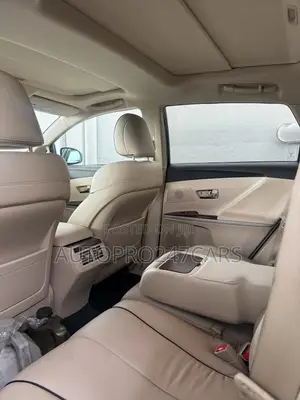 2010 Toyota Venza V6 Blue