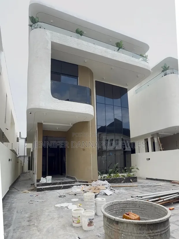 5-Bedroom Duplex for Sale in VGC / Ajah - 1