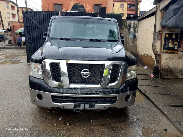 Nissan NV3500 2014 Black - 1