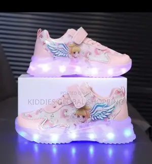 Takalmi Pink na Yara masu Hasken LED - Girma 34