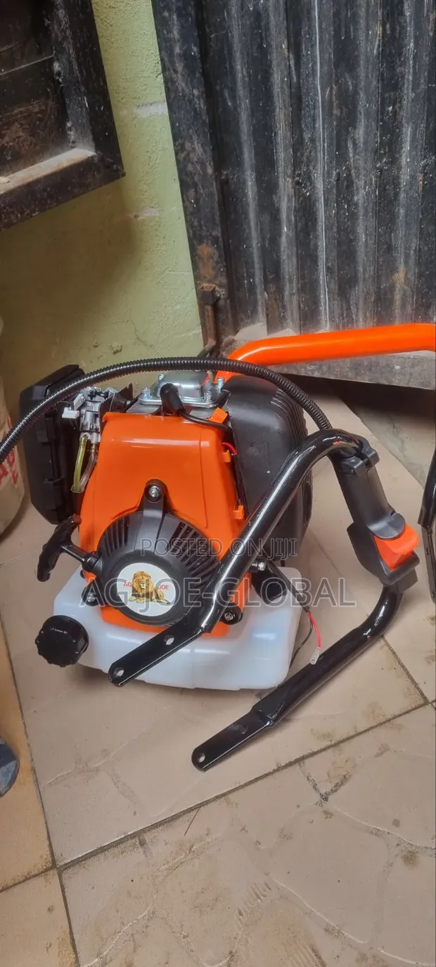 Brand New AGP 4-Stroke Earth Auger with 200mm Bit - 1