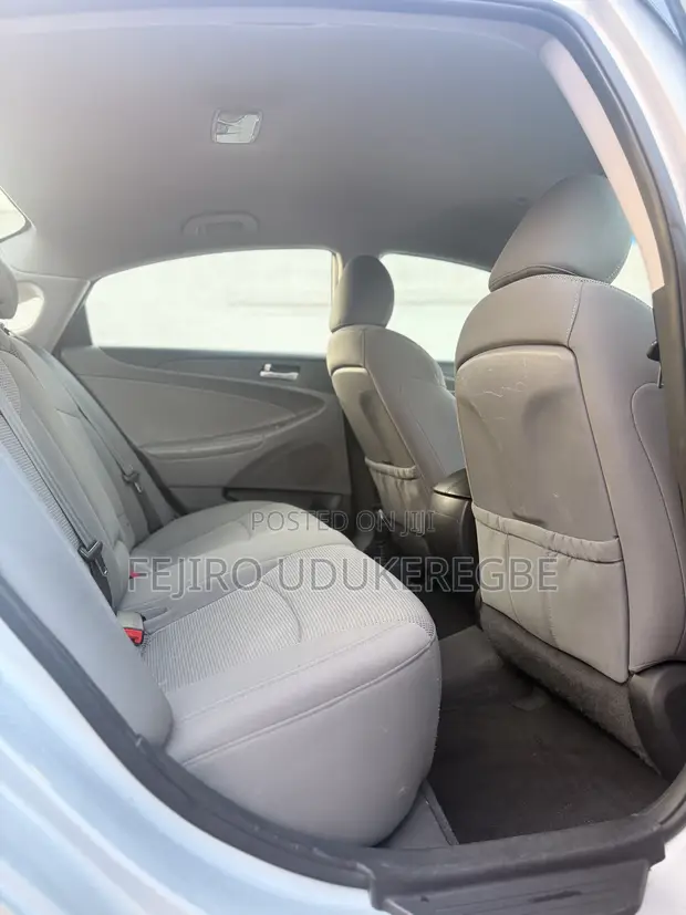 Hyundai Sonata 2013 Silver - 1