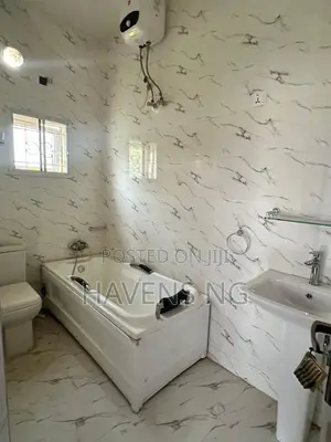 4-Bedroom Fully Detached Duplex a Kan Siya a Dawaki