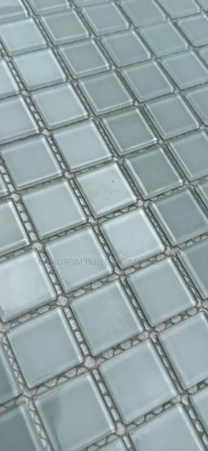 White Glass Mosaic Tiles (30x30cm)