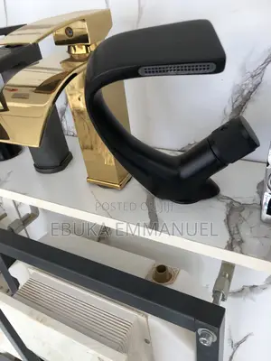 Sabon Mixer Tap Mai Zafi da Sanyi