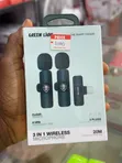 3-in-1 Wireless Microphone (USB-A, Type-C, Lightning) - 1