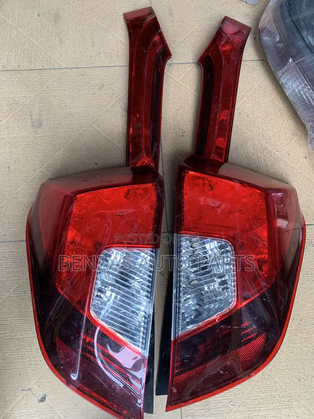 Honda Civic 2012 Tail Lights (Used) - 1