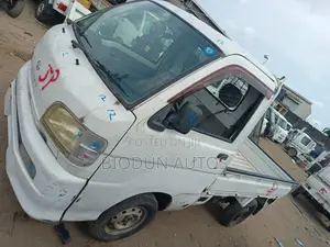 Suzuki Every 2005 Fari