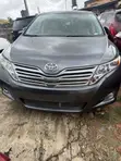 Toyota Venza XLE 2011 Grey - 2